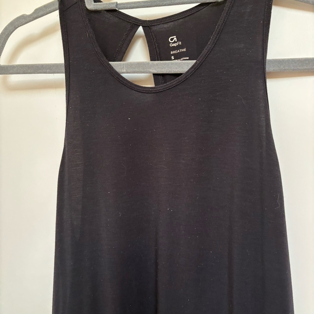 GAP Black cutout twist tank - Picture 3 of 8